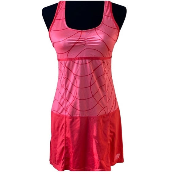 NEW BALANCE EXTRA LONG ACTIVE WEAR TANK TOP - Picture 1 of 10